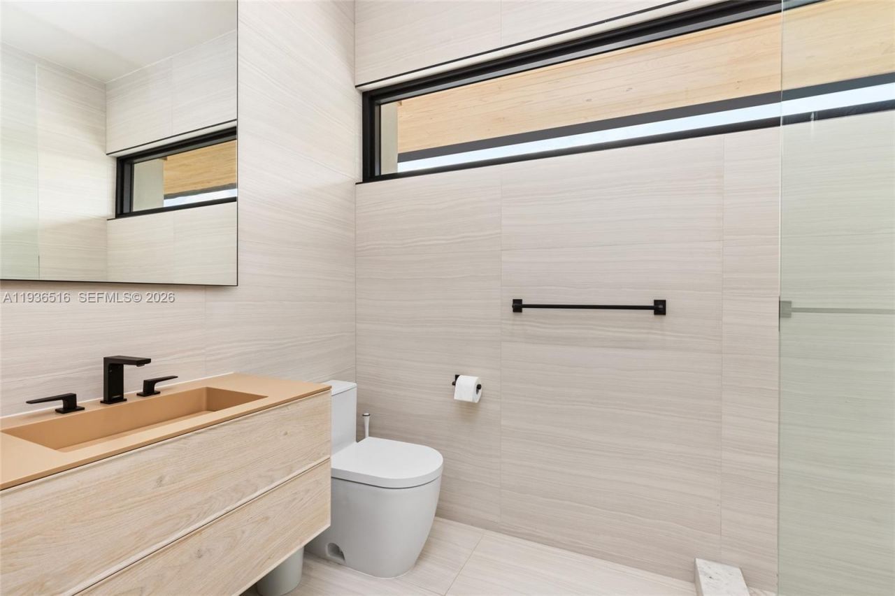 6003 SW 80th St, South Miami, FL 33143 Photo