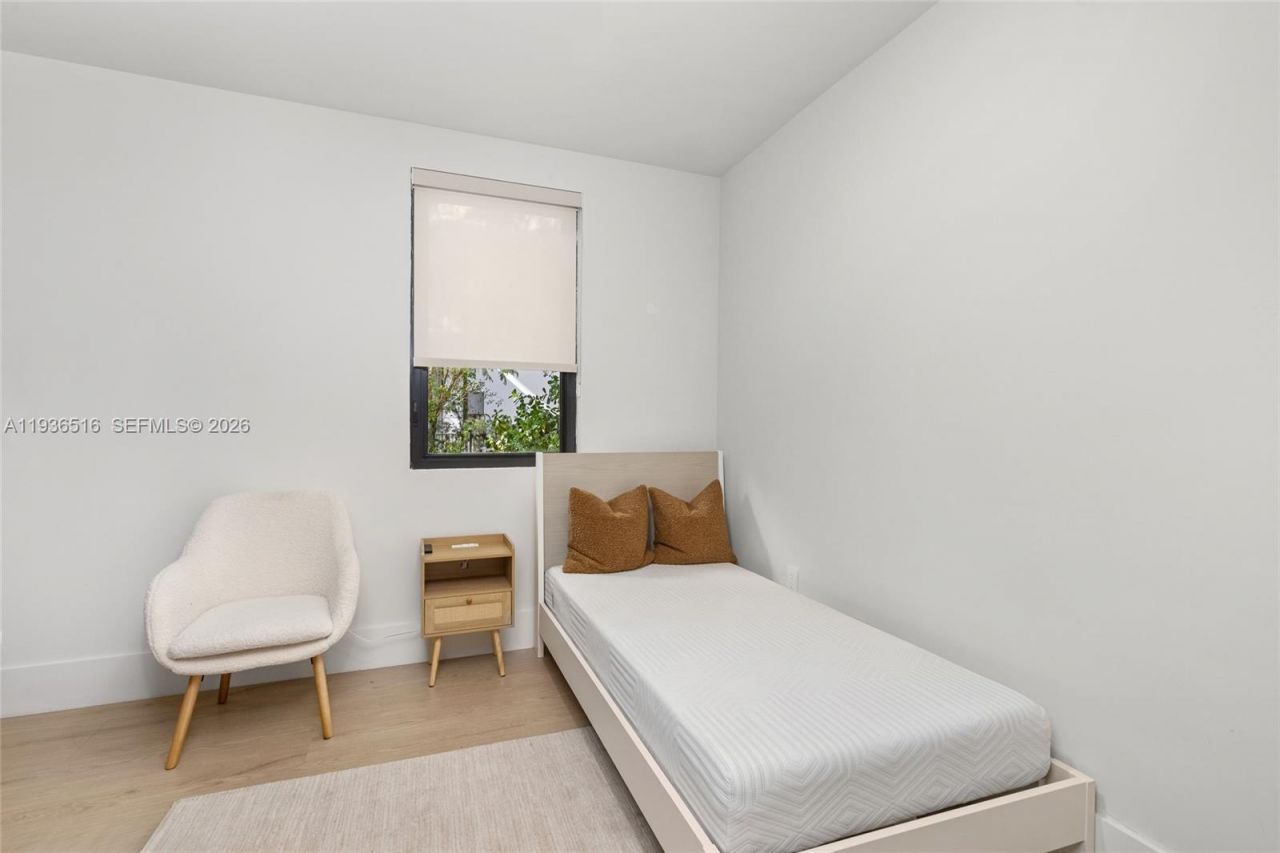 6003 SW 80th St, South Miami, FL 33143 Photo