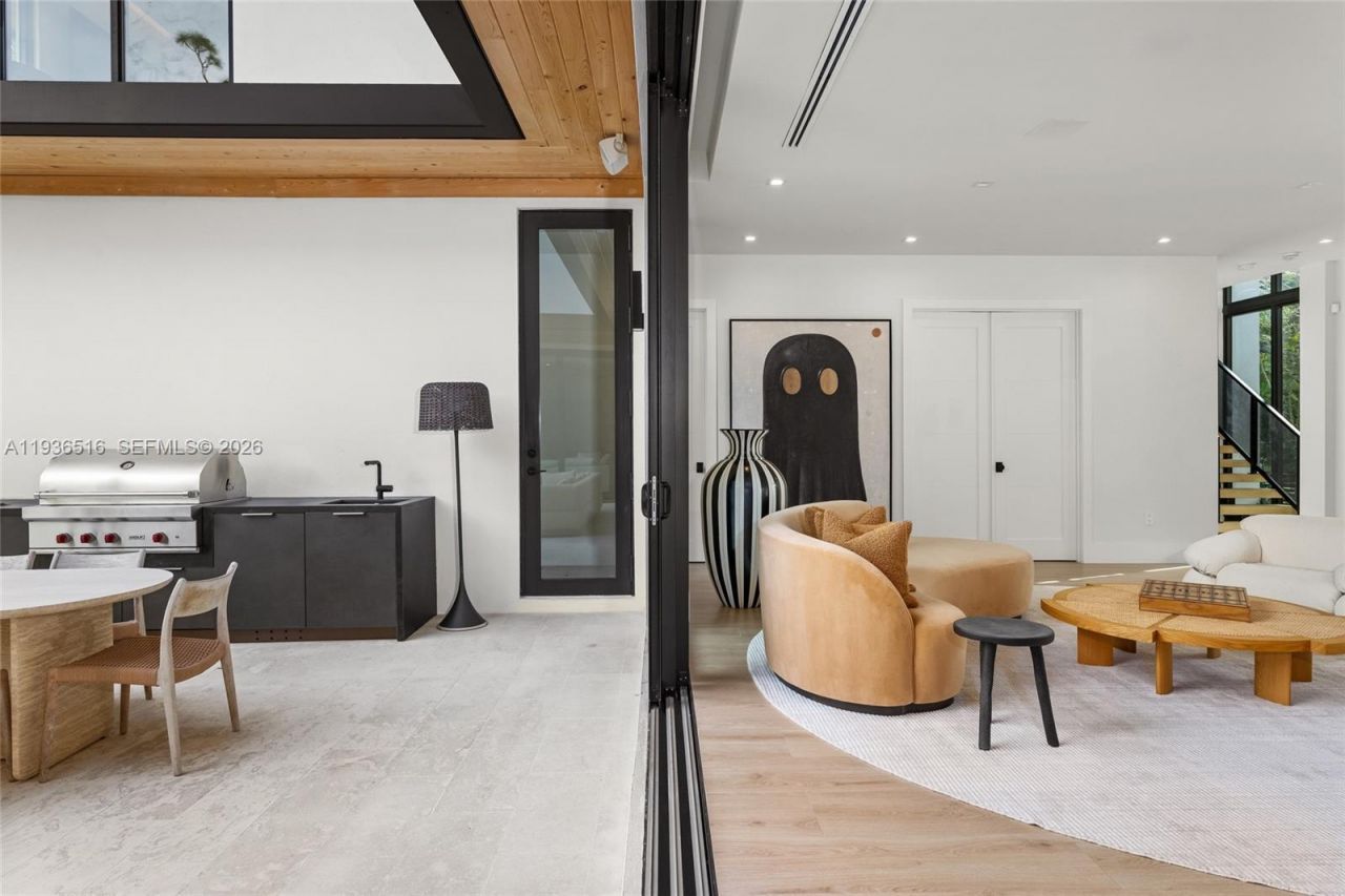 6003 SW 80th St, South Miami, FL 33143 Photo