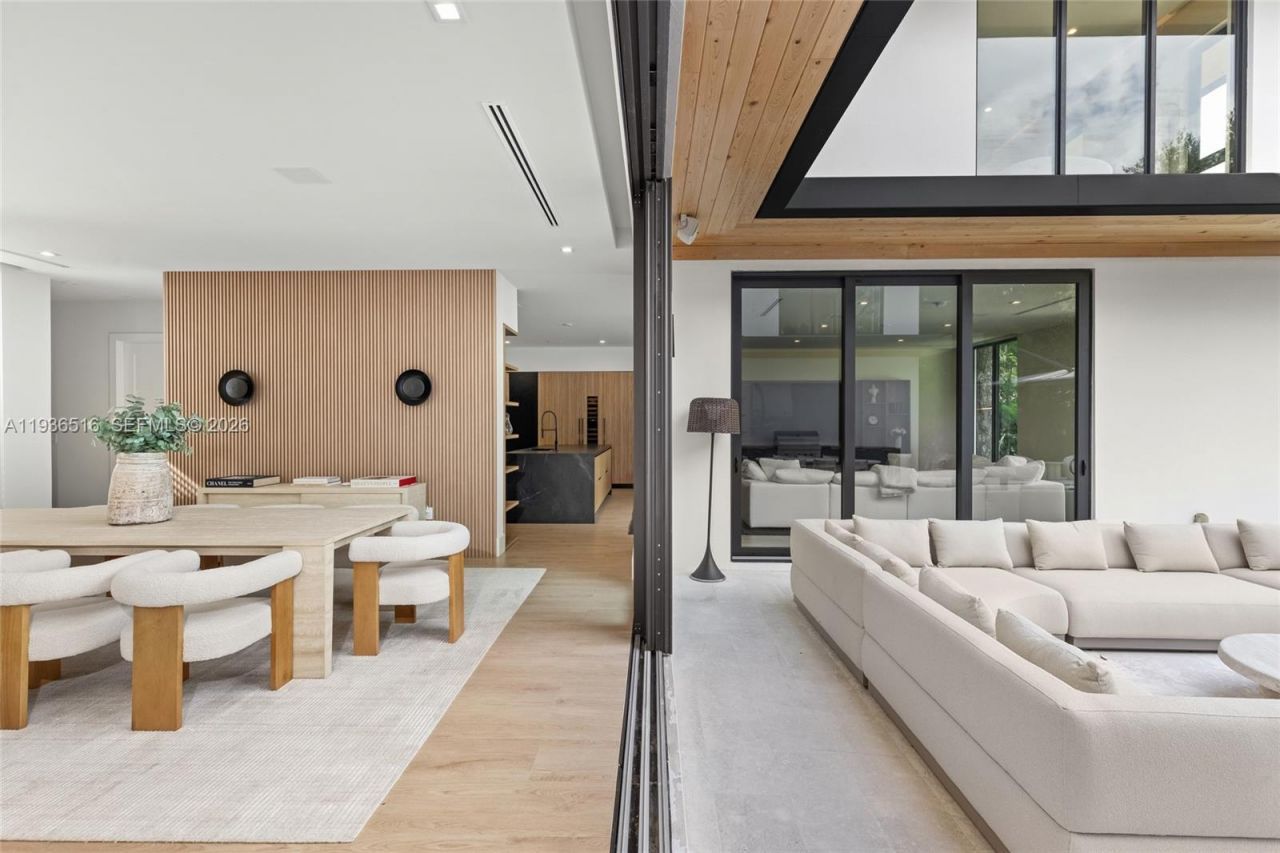 6003 SW 80th St, South Miami, FL 33143 Photo