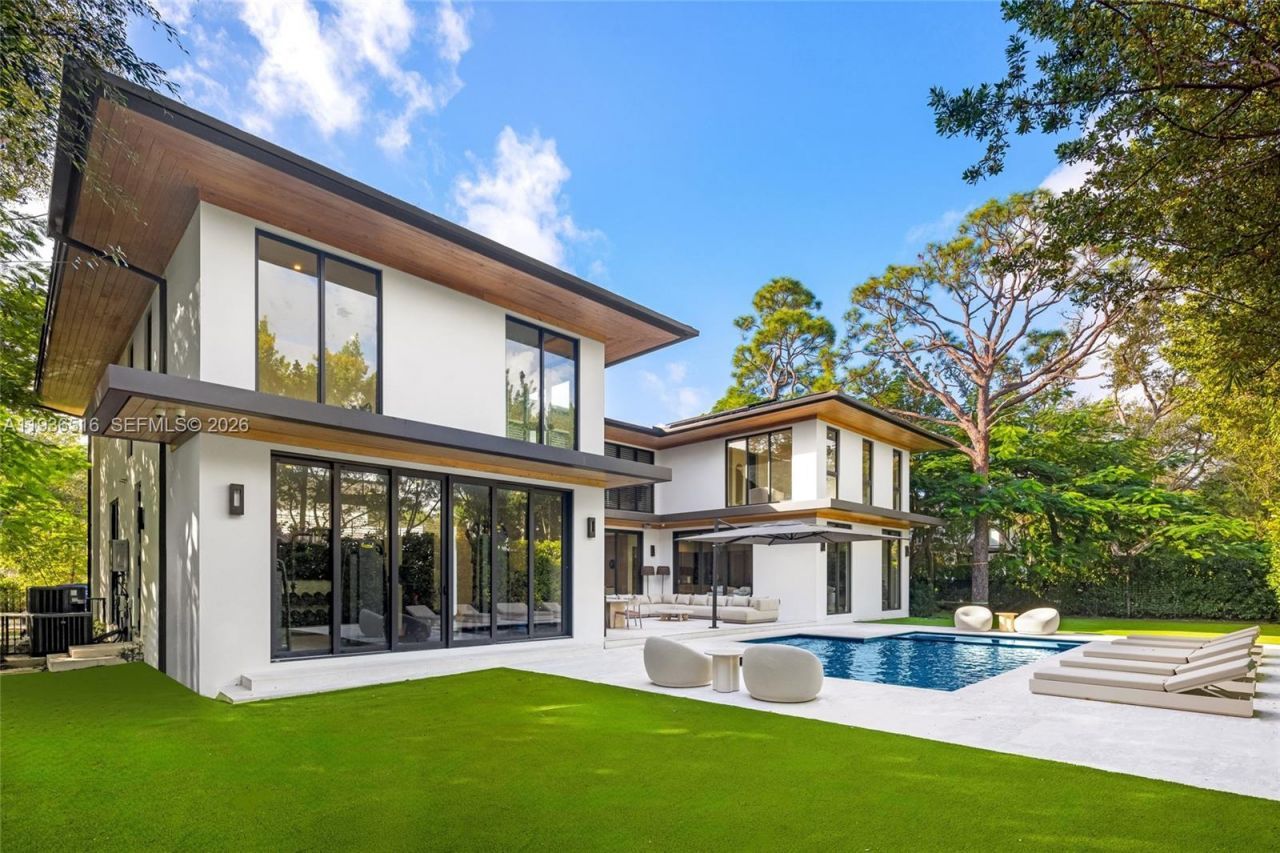 6003 SW 80th St, South Miami, FL 33143 Photo