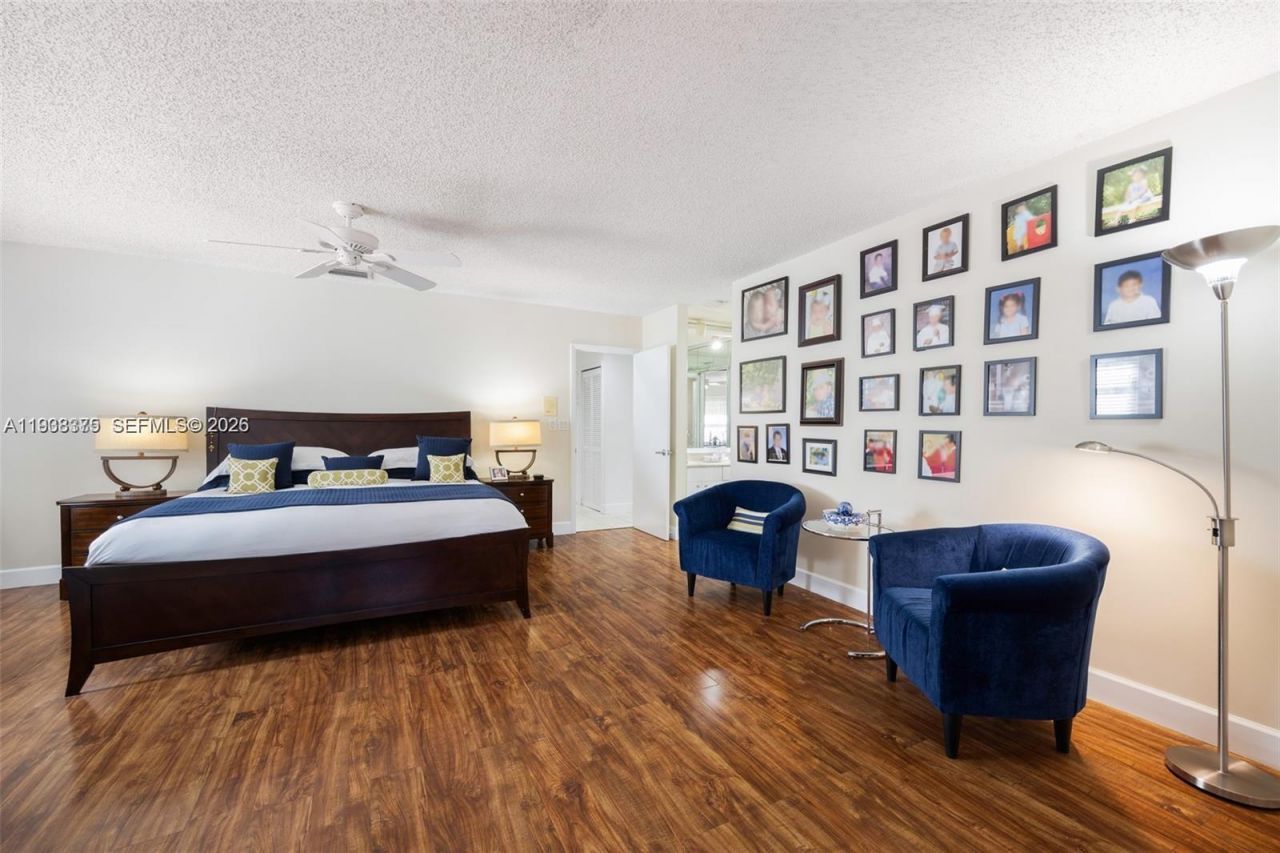 8610 SW 83rd St, Miami, FL 33143 Photo