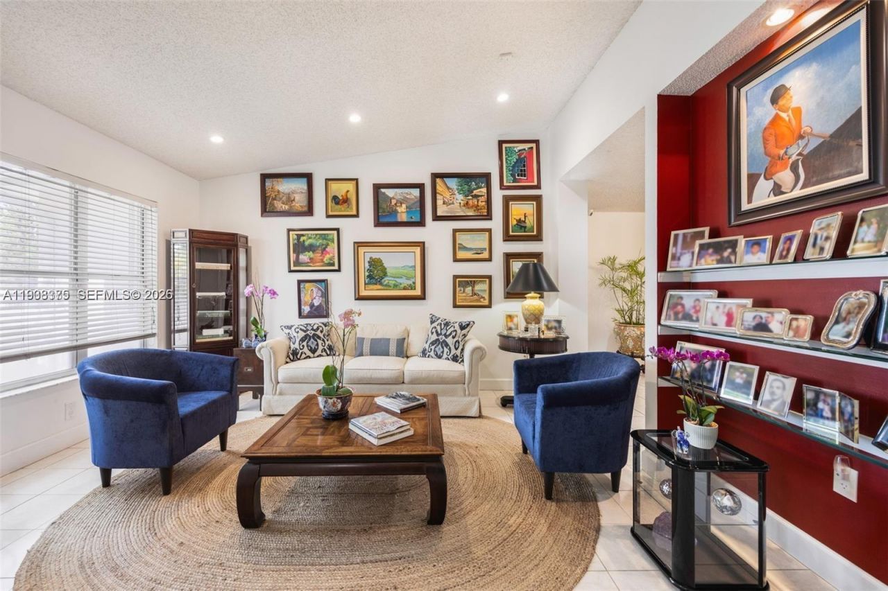 8610 SW 83rd St, Miami, FL 33143 Photo