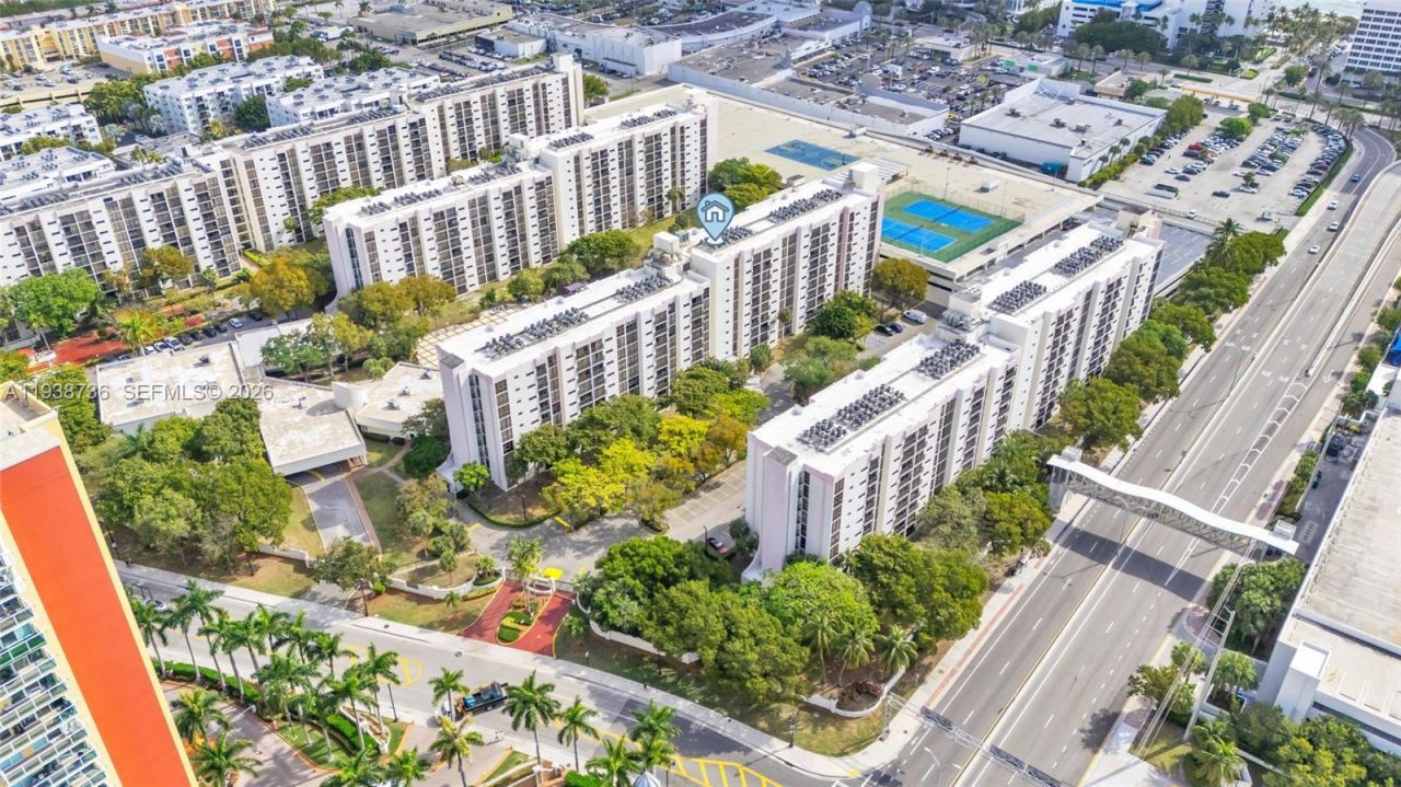 16919 N Bay Rd, Unit 118, Sunny Isles Beach, FL 33160 Photo