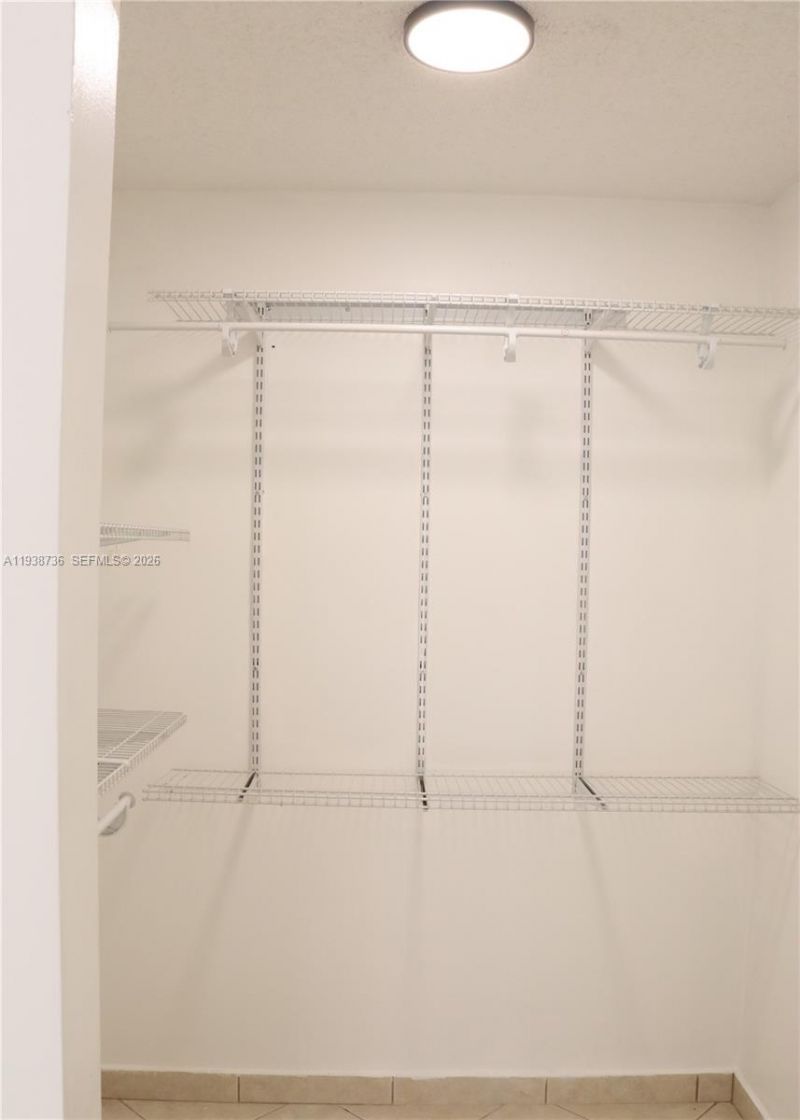 16919 N Bay Rd, Unit 118, Sunny Isles Beach, FL 33160 Photo