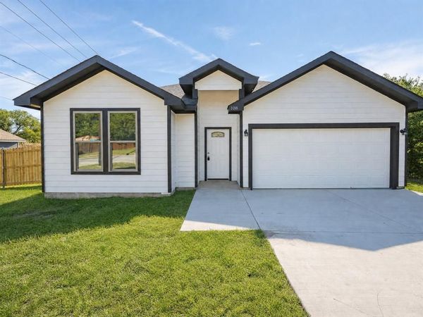 108 N Couch Street, Italy, TX 76651