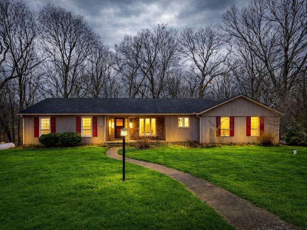 1826 Arrowhead Drive, West Lafayette, IN 47906