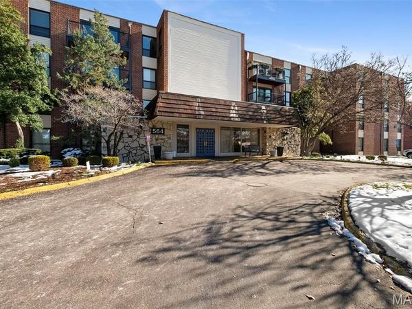 564 Sarah Lane, Unit 408, St Louis, MO 63141