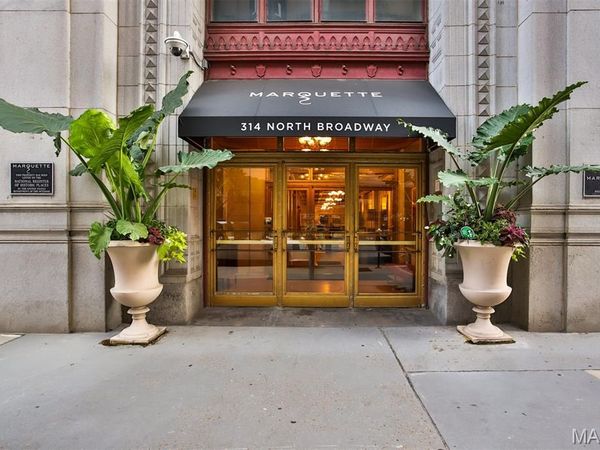 314 N Broadway St Louis, Missouri 6310, Unit 905, St Louis, MO 63102