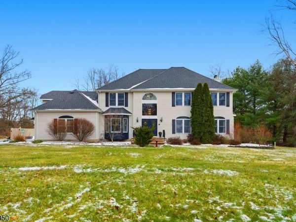 1 Worthington Rd, Knowlton, NJ 07832