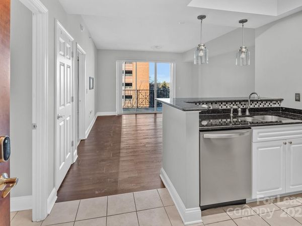 300 W 5th Street , Unit 339, Charlotte, NC 28202