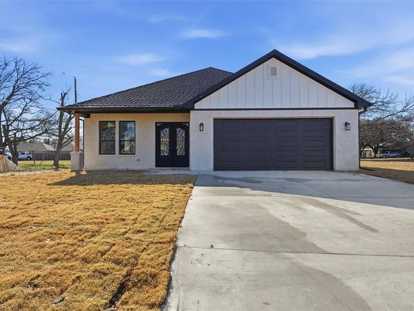 250 Weldon Drive, Woodway, TX 76712