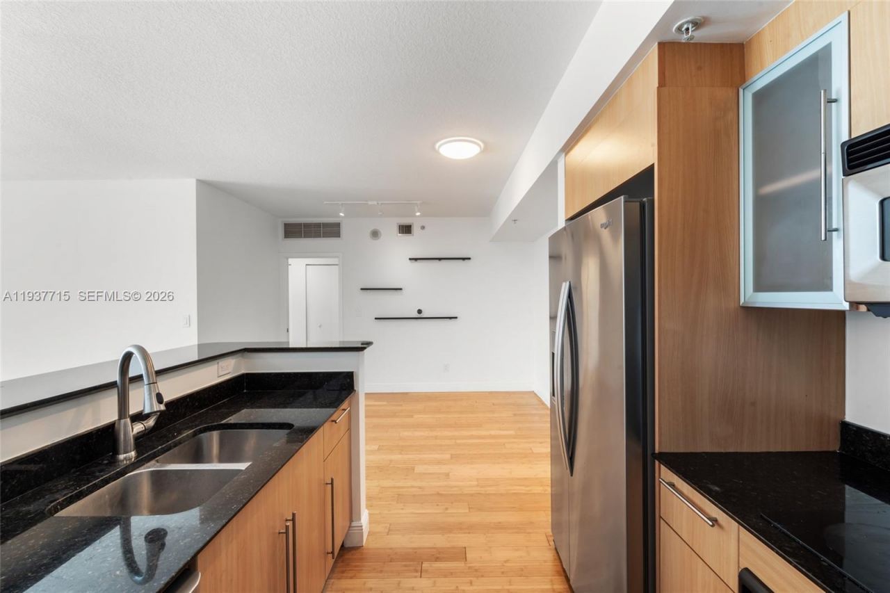 335 S Biscayne Blvd , Unit 908, Miami, FL 33131 Photo