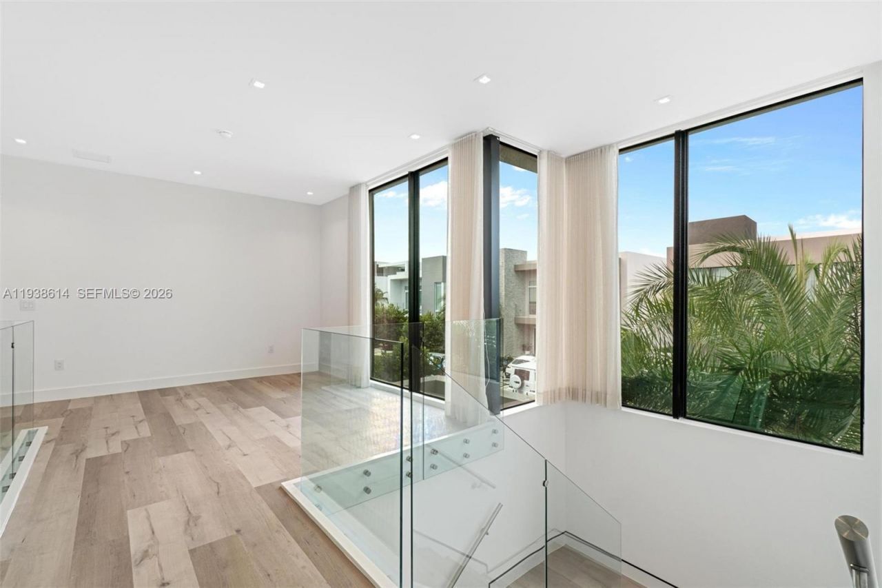 10536 NW 67th Ter , Unit 10536, Doral, FL 33178 Photo