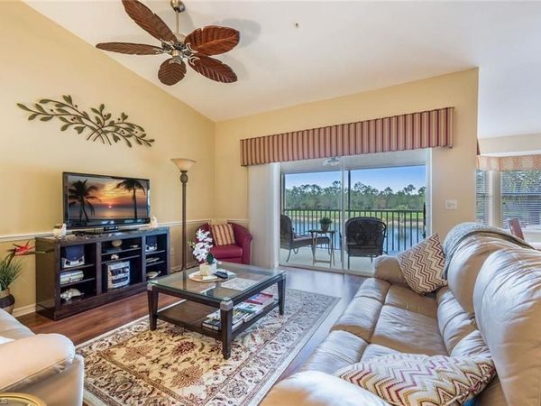 7635 Arbor Lakes CT, Unit 2423, NAPLES, FL 34112