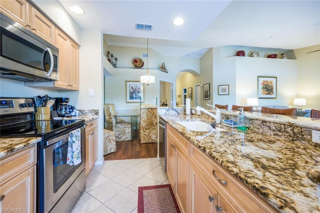 7635 Arbor Lakes Ct, Unit 2423, Naples, FL 34112 Photo