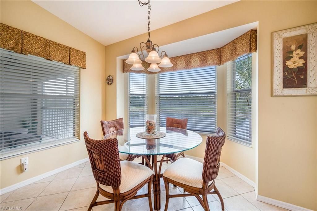 7635 Arbor Lakes Ct, Unit 2423, Naples, FL 34112 Photo