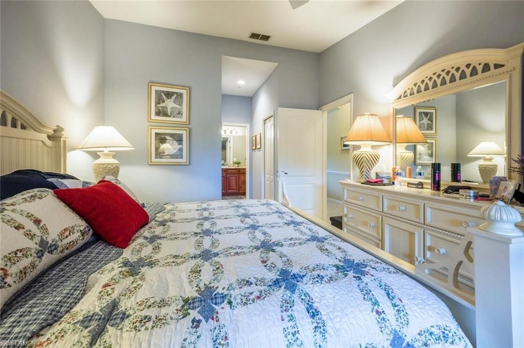 7635 Arbor Lakes Ct, Unit 2423, Naples, FL 34112 Photo