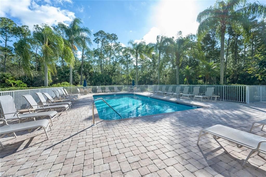 7635 Arbor Lakes Ct, Unit 2423, Naples, FL 34112 Photo