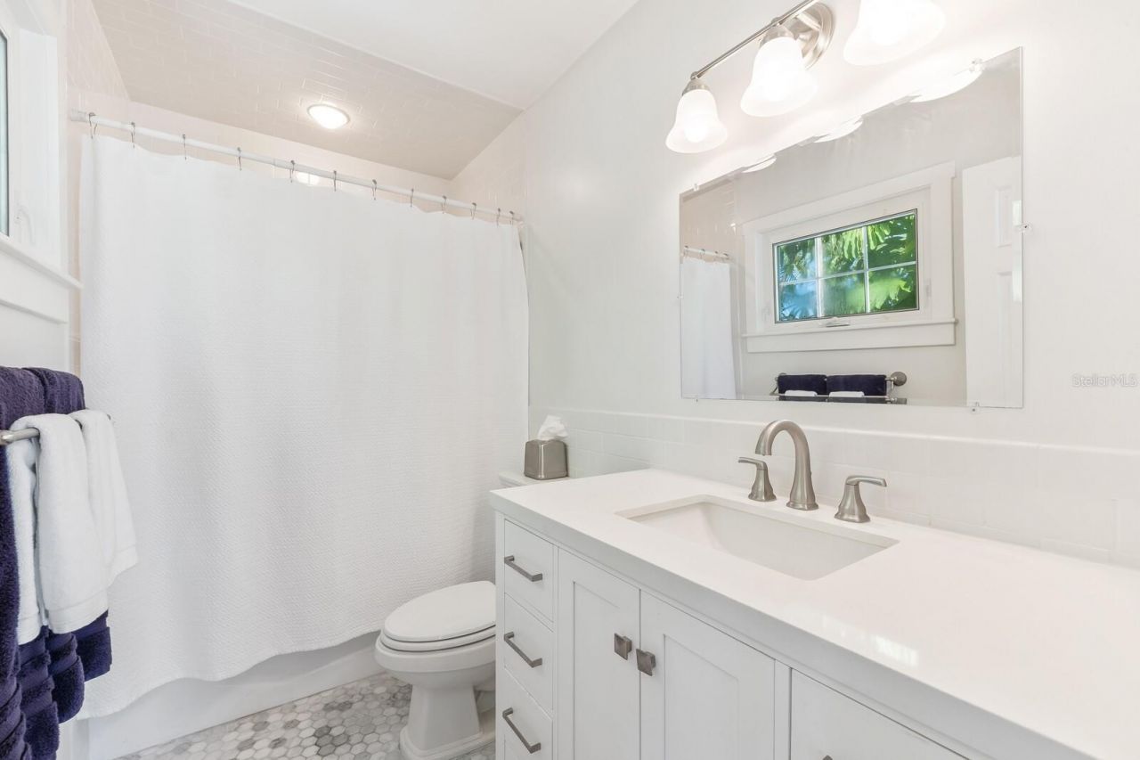 161 1st Street E, Boca Grande, FL 33921 Photo