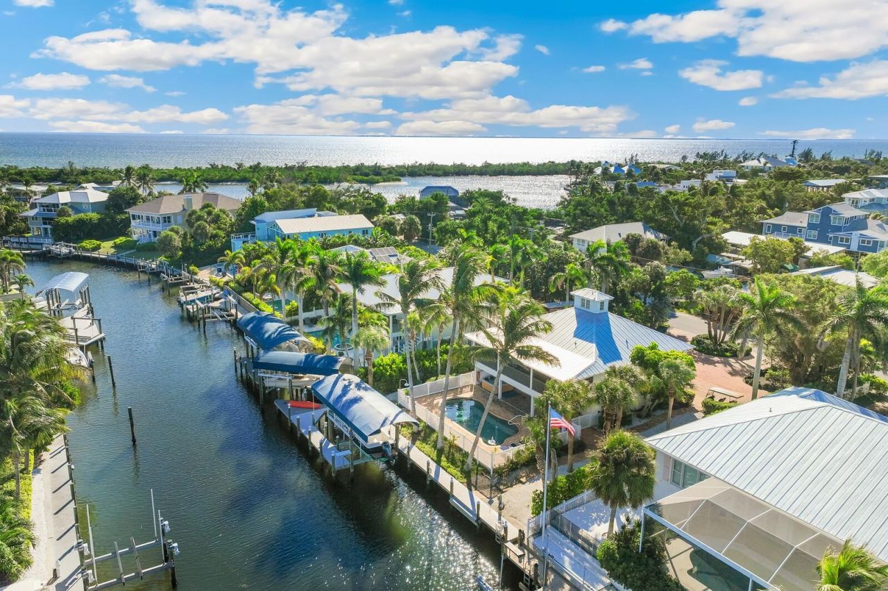 161 1st Street E, Boca Grande, FL 33921 Photo