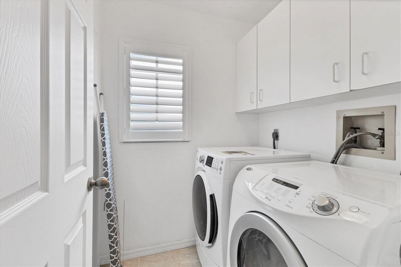 803 Montrose Drive, Unit 201, Venice, FL 34293 Photo