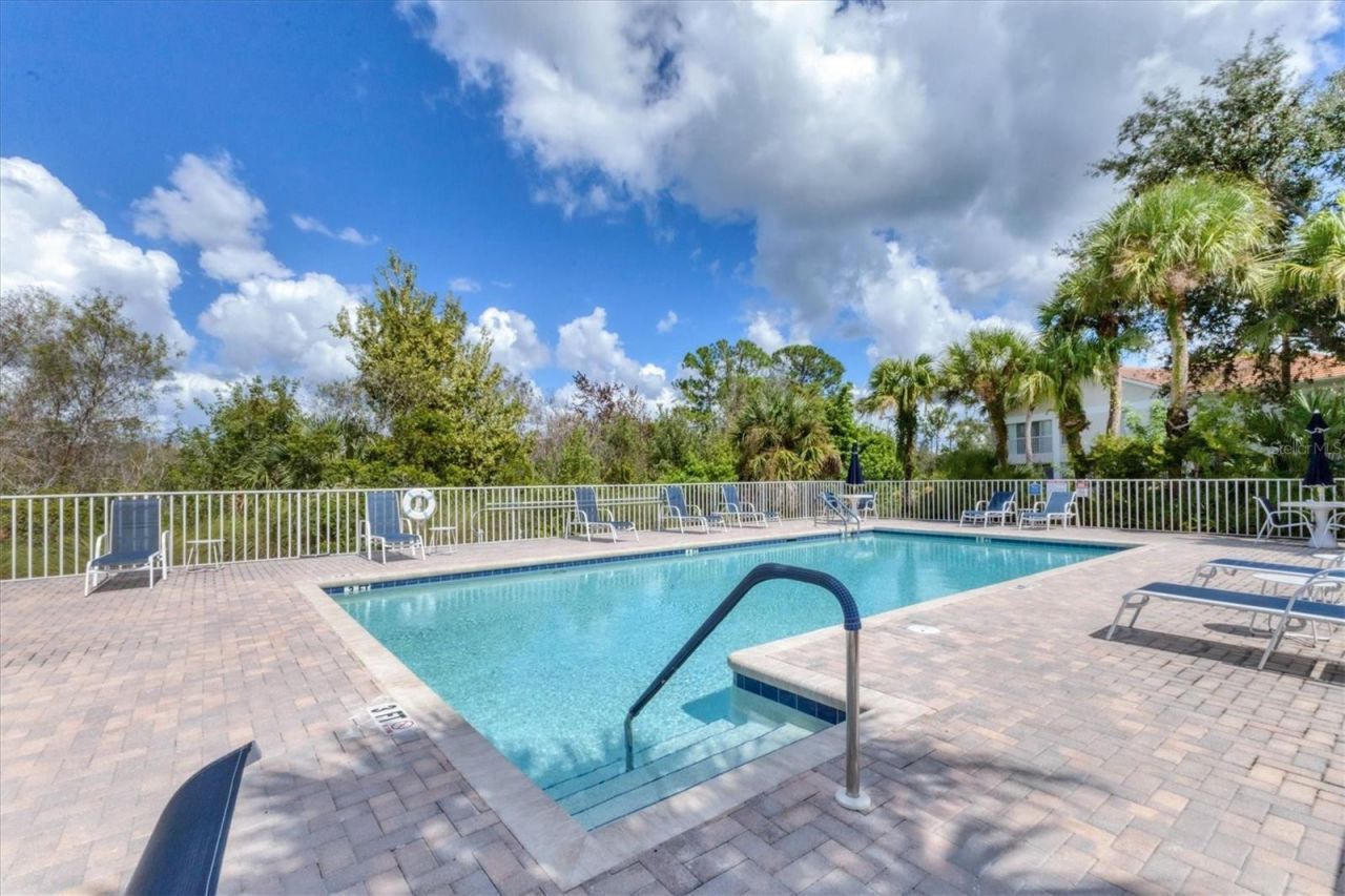 803 Montrose Drive, Unit 201, Venice, FL 34293 Photo