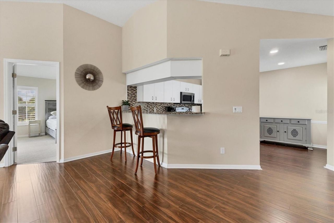 803 Montrose Drive, Unit 201, Venice, FL 34293 Photo