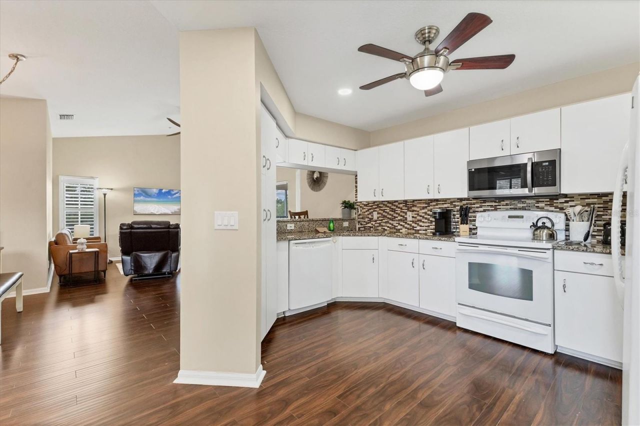 803 Montrose Drive, Unit 201, Venice, FL 34293 Photo