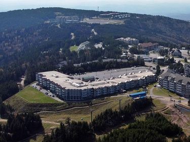 182 Mountain Lodge, Snowshoe, WV 26209