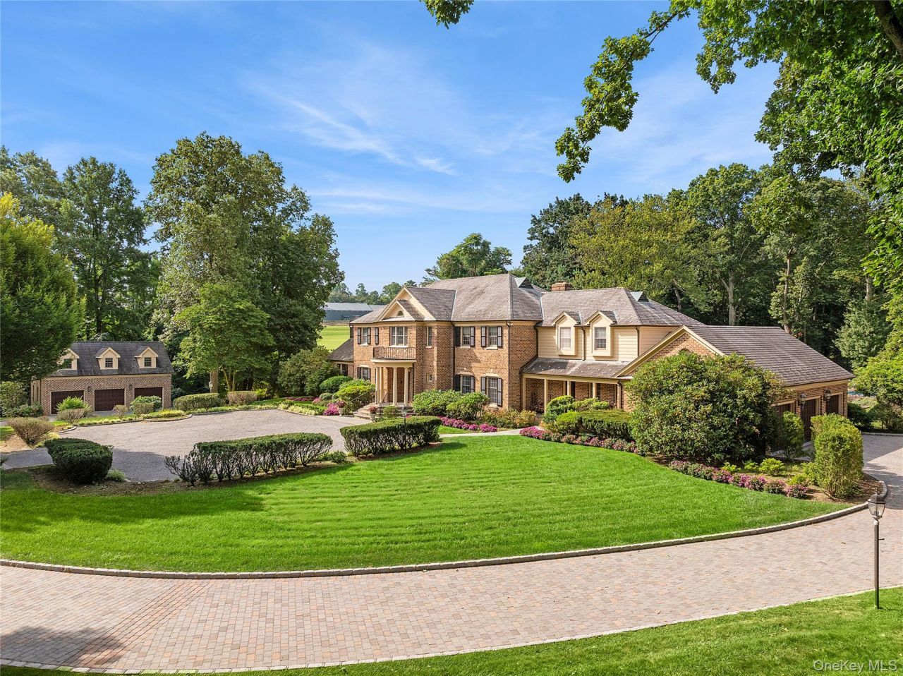 5 Danton Lane S, Locust Valley, NY 11560 Main Photo