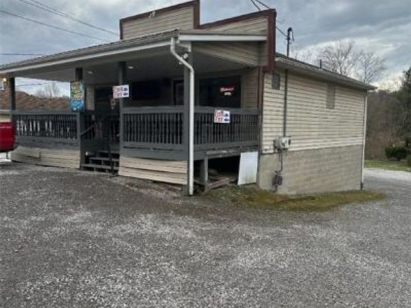 713 Little Deer Creek Valley Road, Russellton, PA 15076