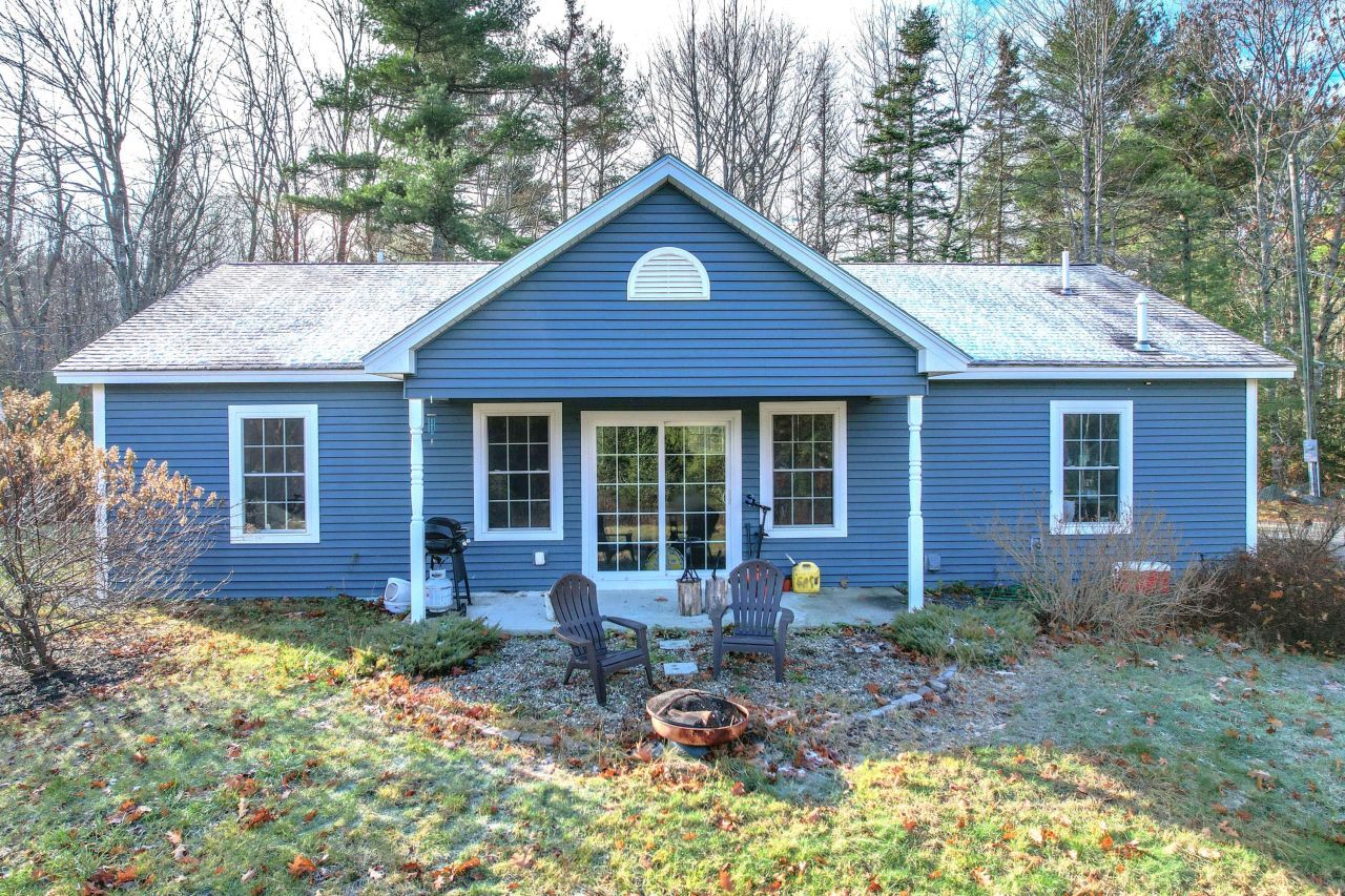 37 Sennett Way Ellsworth, ME 04605