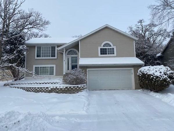 2117 Beacon Drive SW, Rochester, MN 55902