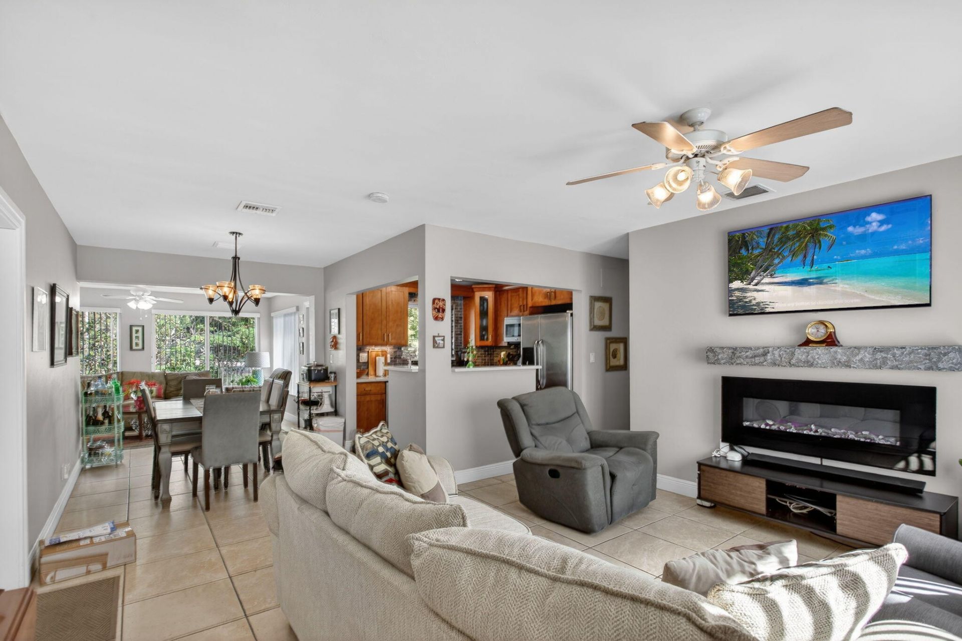 425 SW 10th Street, Pompano Beach, FL 33060 Photo