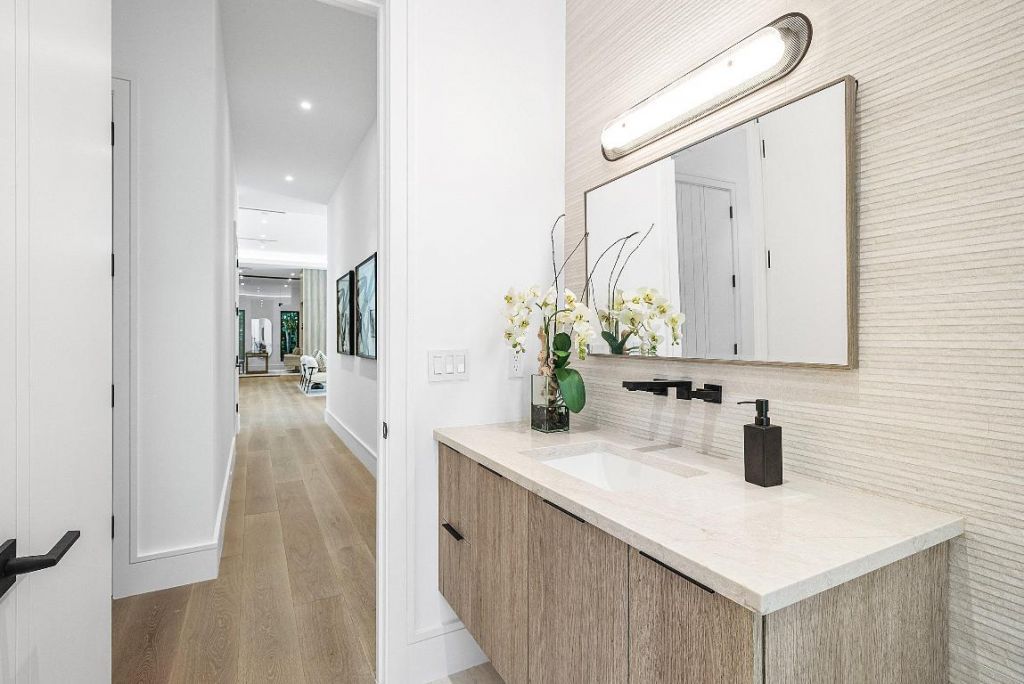 212 NW 18th Street, Delray Beach, FL 33444 Photo