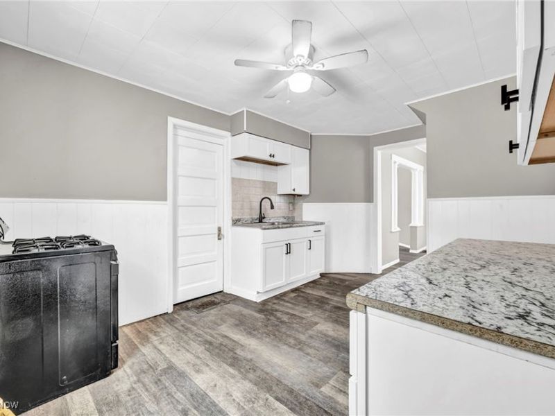 3147 W 92nd Street, Cleveland, OH 44102 Photo 17