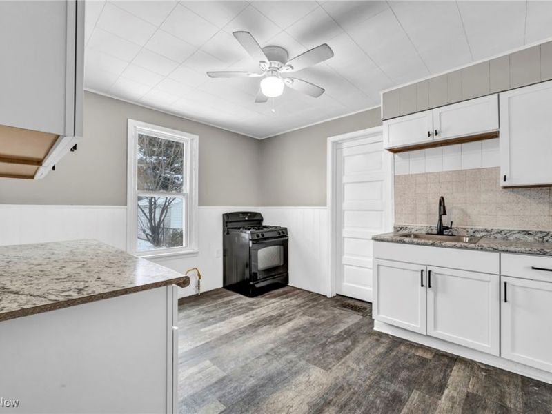 3147 W 92nd Street, Cleveland, OH 44102 Photo 18