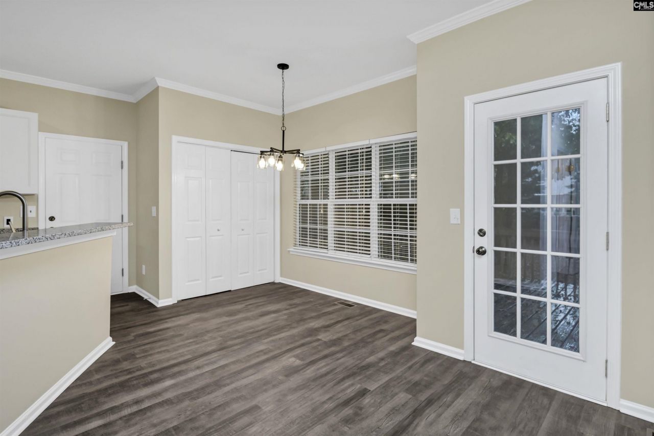 10 Maple Tree Court Photo 10