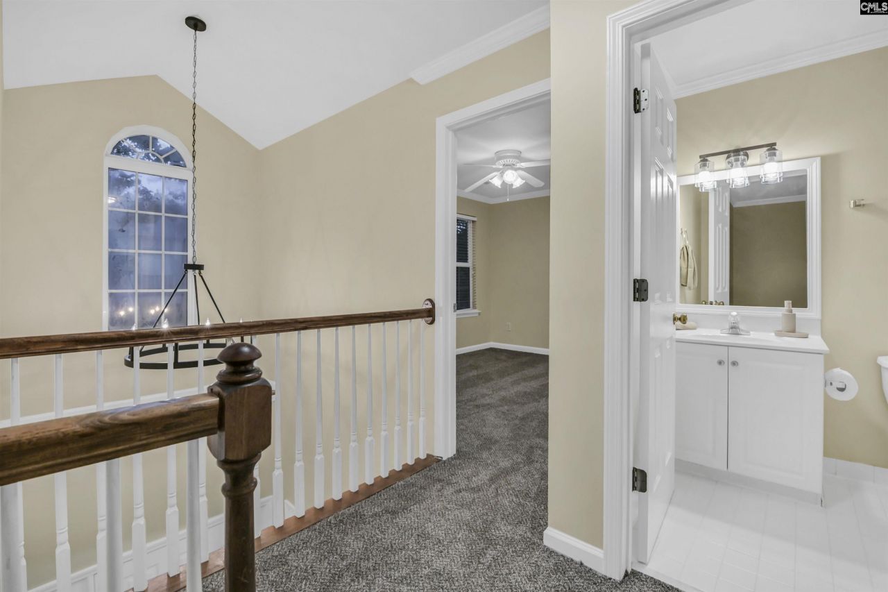 10 Maple Tree Court Photo 14