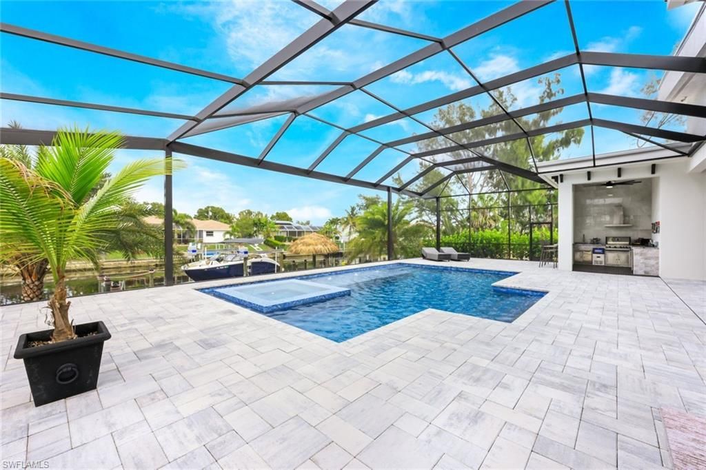 215 SE 28th Ter, Cape Coral, FL 33904 Photo