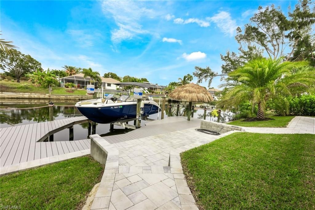 215 SE 28th Ter, Cape Coral, FL 33904 Photo