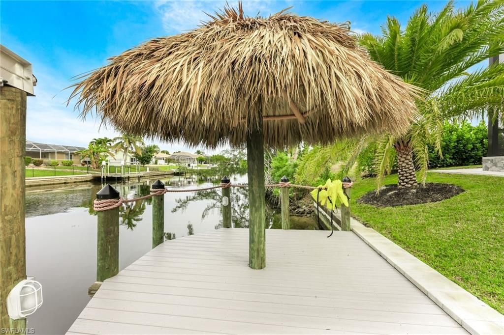 215 SE 28th Ter, Cape Coral, FL 33904 Photo