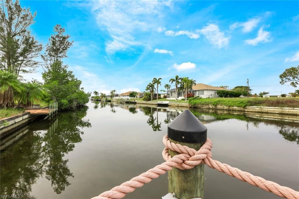 215 SE 28th Ter, Cape Coral, FL 33904 Photo