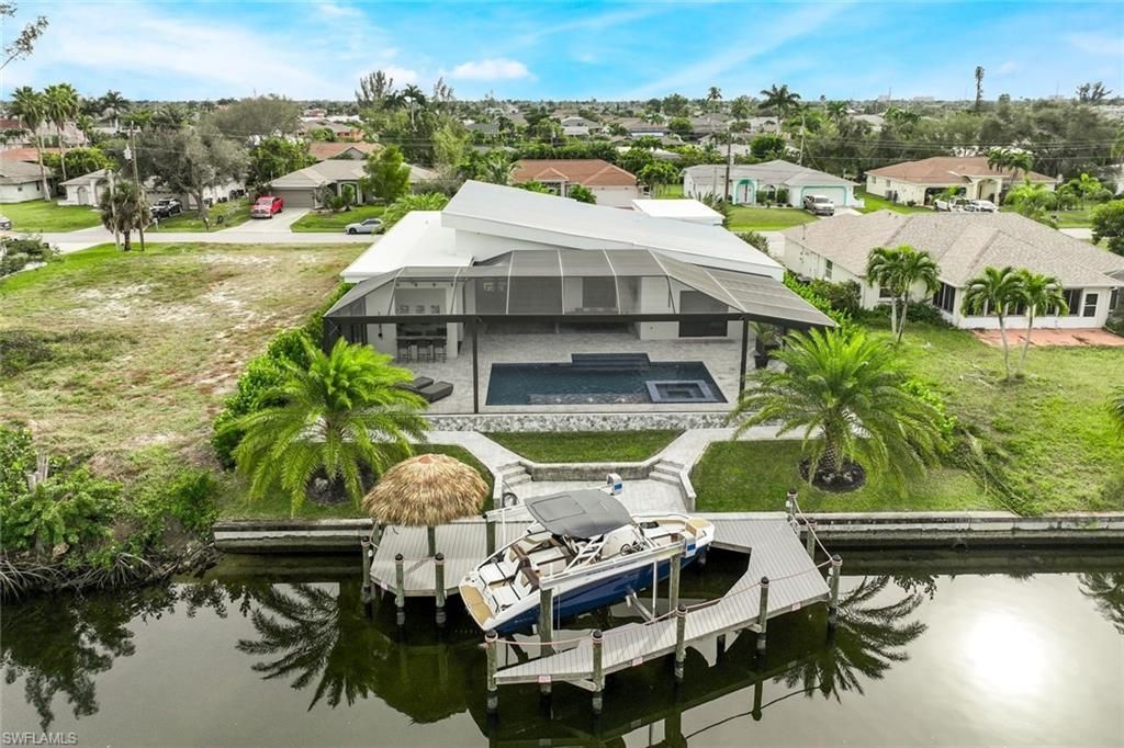 215 SE 28th Ter, Cape Coral, FL 33904 Photo