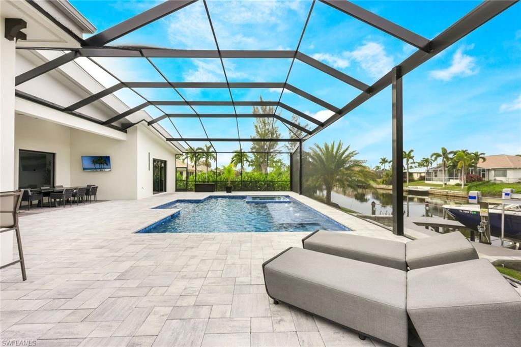 215 SE 28th Ter, Cape Coral, FL 33904 Photo