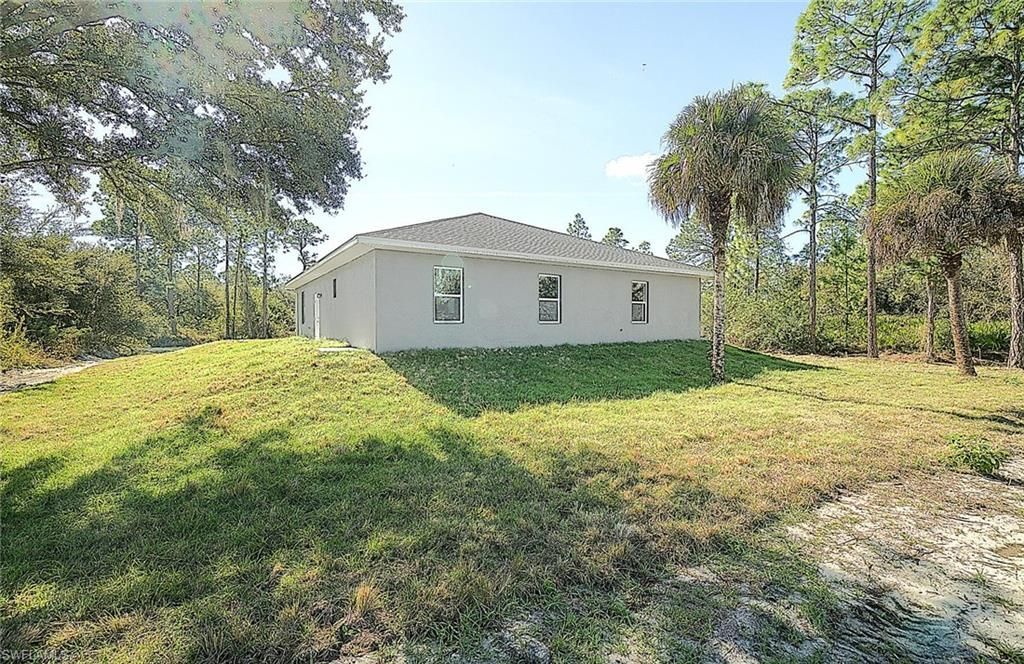 374 Nestle Ave, Lehigh Acres, FL 33972 Photo