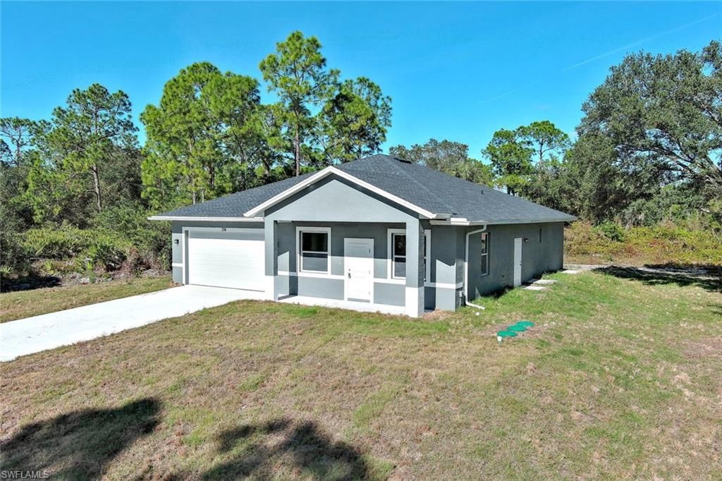 374 Nestle Ave, Lehigh Acres, FL 33972 Photo