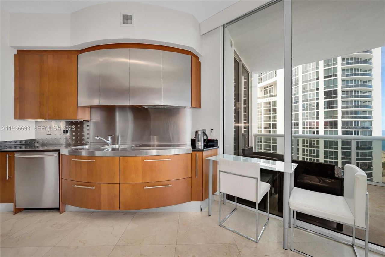 18101 Collins Ave , Unit 1609, Sunny Isles Beach, FL 33160 Photo