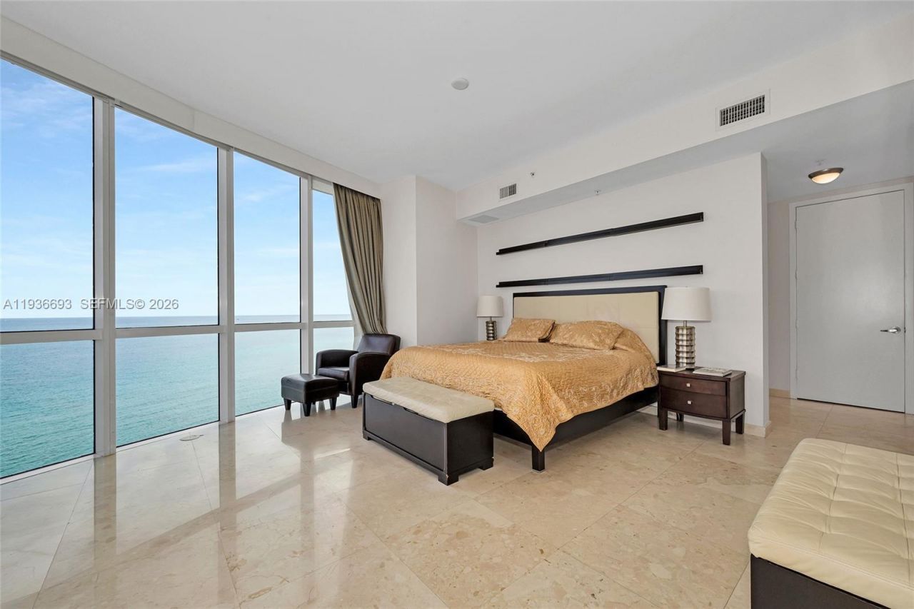 18101 Collins Ave , Unit 1609, Sunny Isles Beach, FL 33160 Photo